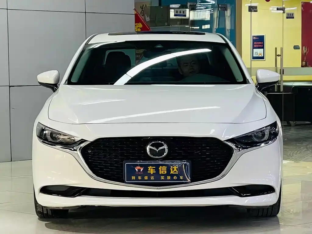 Mazda3 Angkesela 2023 2.0L Automatic Premium Edition купить на сайте DeffCars