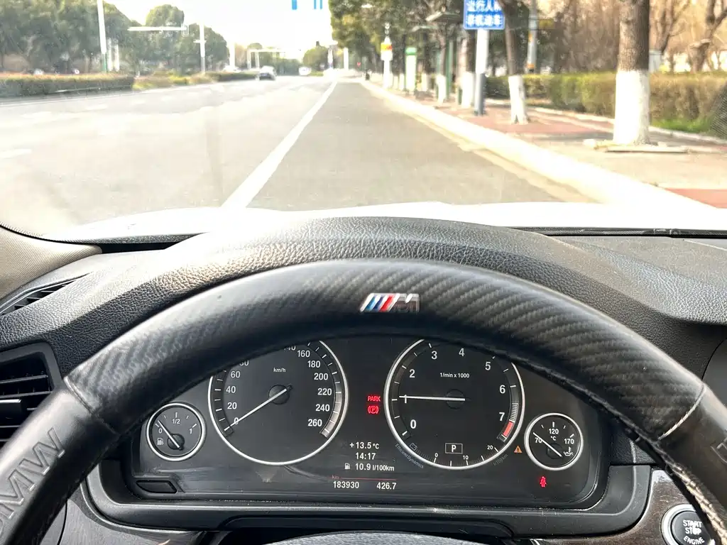 BMW 5 Series 2012款 523Li 领先型 купить на сайте DeffCars