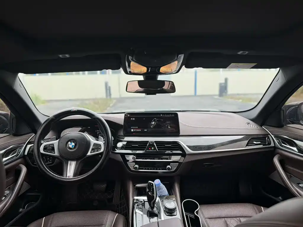 BMW 5 Series 2022 530Li xDrive M Sports Package купить на сайте DeffCars