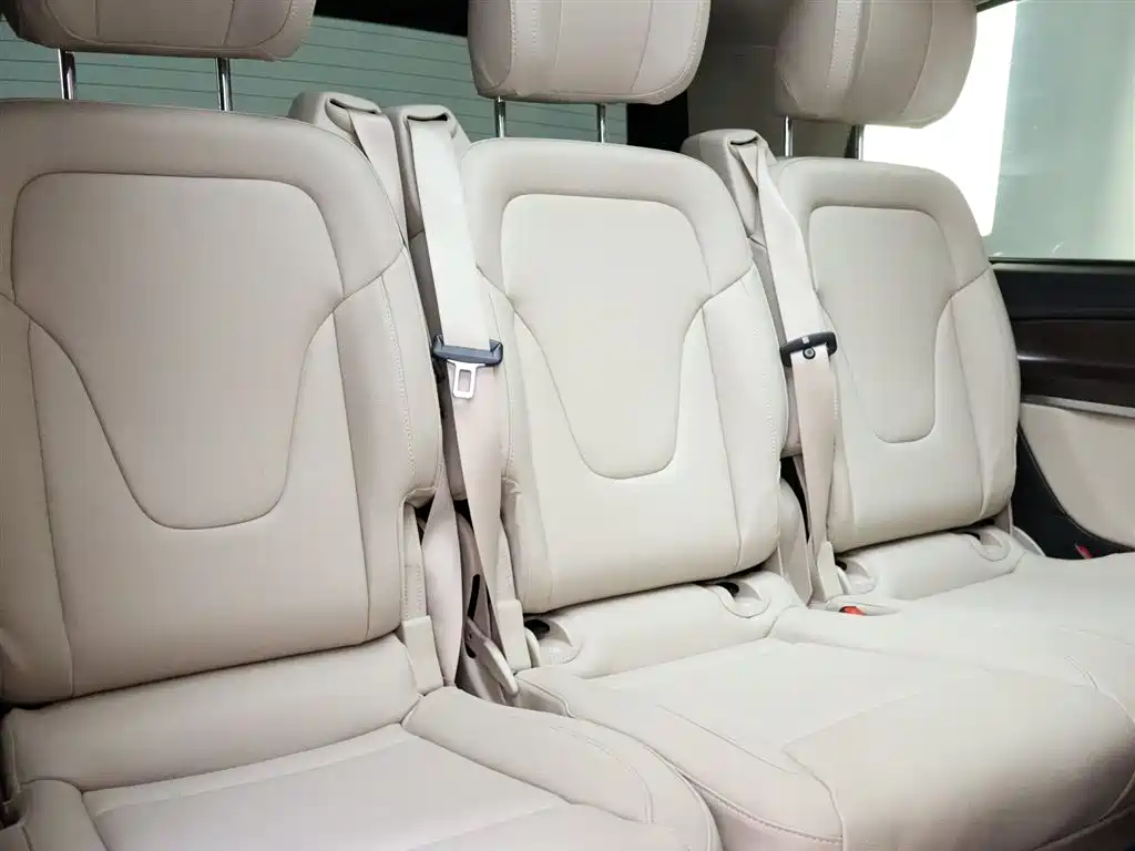 Mercedes-Benz V-Class 2022 V 260 Pilot Edition купить на сайте DeffCars