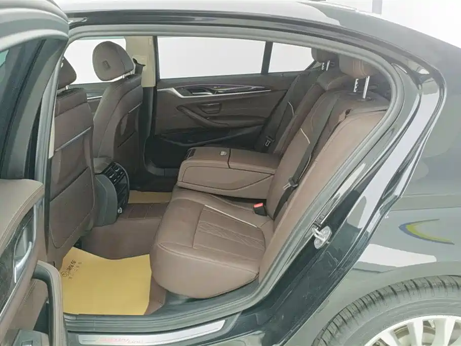 BMW 5 Series 2022 facelift 2 525Li luxury package купить на сайте DeffCars