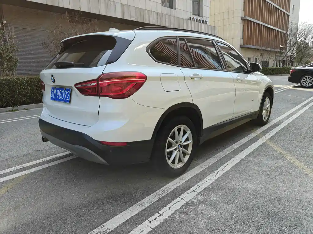 BMW X1 2018 sDrive18Li Fashion Model купить на сайте DeffCars