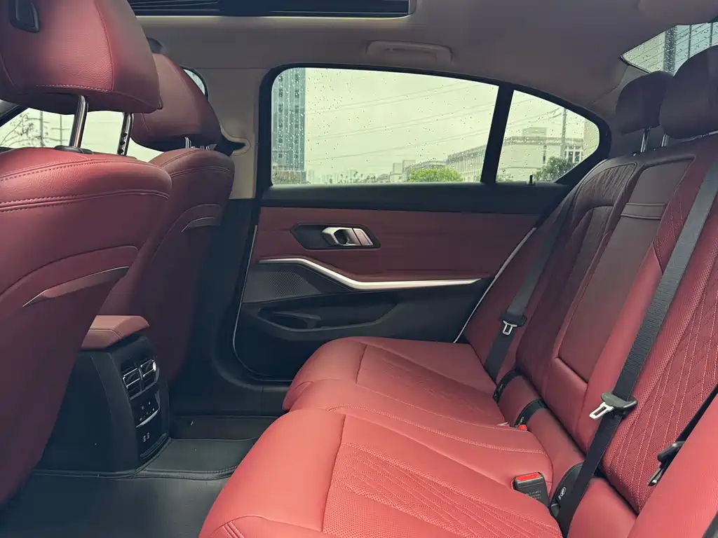 BMW 3 Series 2024 320Li M Sports Package купить на сайте DeffCars
