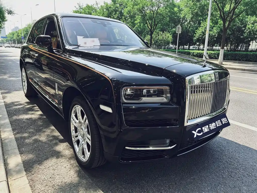 Cullinan 2018 four-seat version купить на сайте DeffCars