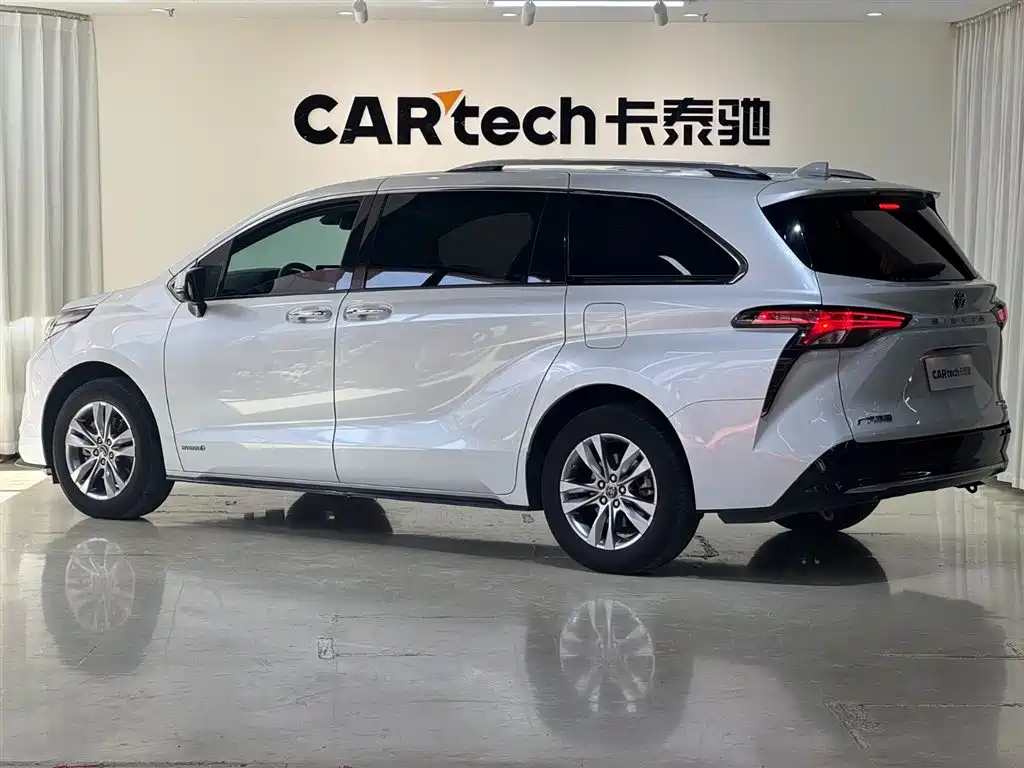 SIENNA 2021 2.5L Hybrid Extreme Edition купить на сайте DeffCars