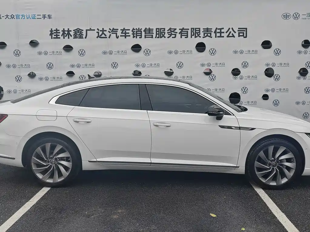 FAW-Volkswagen CC 2024 380TSI eye-catching version купить на сайте DeffCars