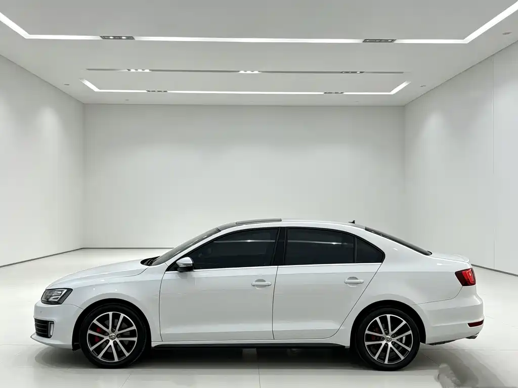SAGITAR 2013 2.0TSI GLI купить на сайте DeffCars