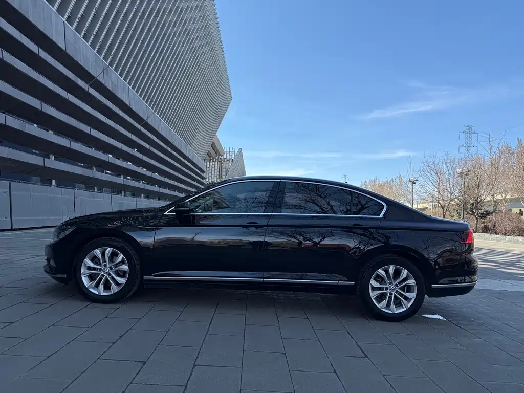 Magotan 2019 330TSI DSG luxury model National V купить на сайте DeffCars