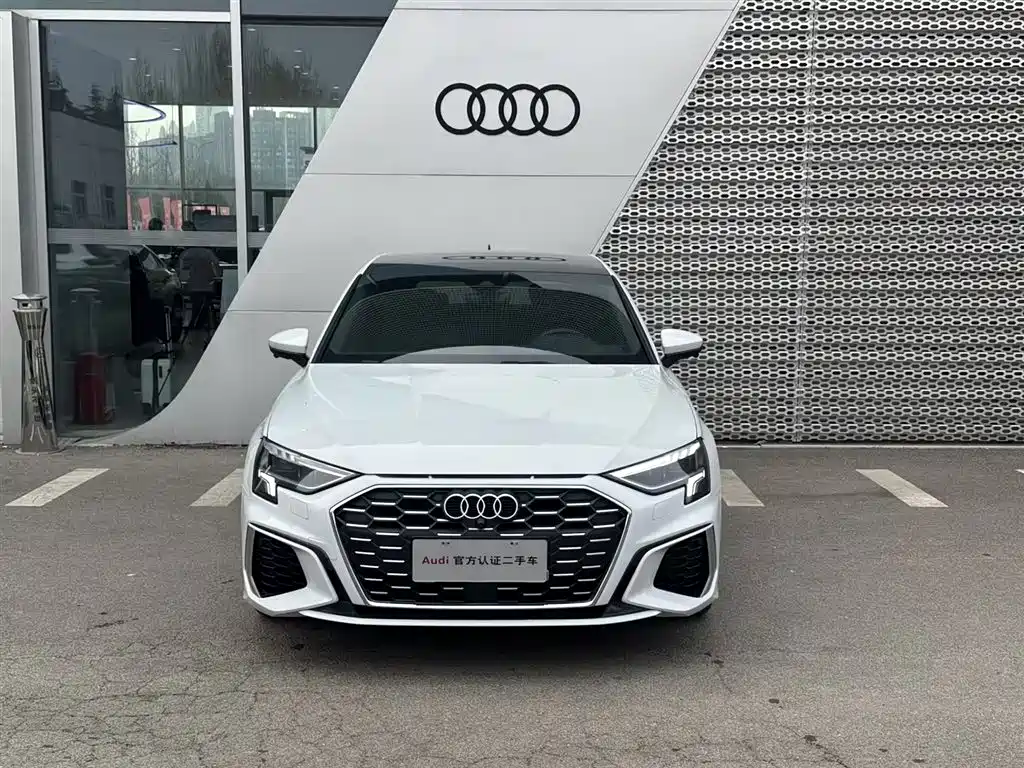 Audi A3 2022 Sportback 35 TFSI Enterprising and Elegant Model купить на сайте DeffCars