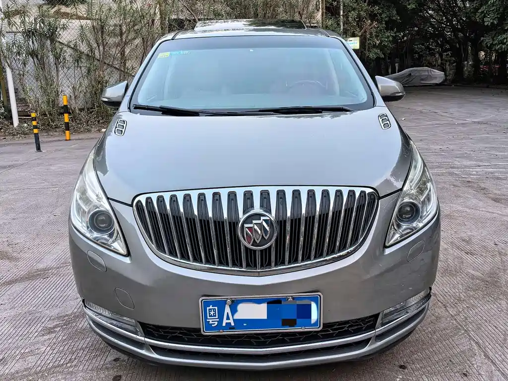 Buick GL8 2011 3.0L GT Luxury Business Tag Heuer Edition купить на сайте DeffCars