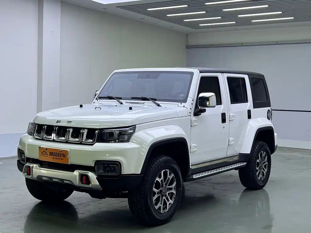 Beijing Off-Road BJ40 2024 2.0T City Hunter Honor Edition купить на сайте DeffCars