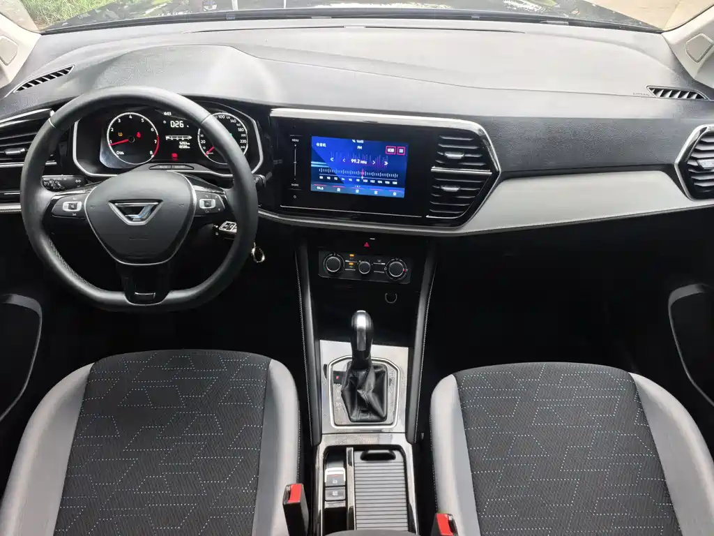 Jetta VS5 2023 280TSI automatic aggressive model купить на сайте DeffCars