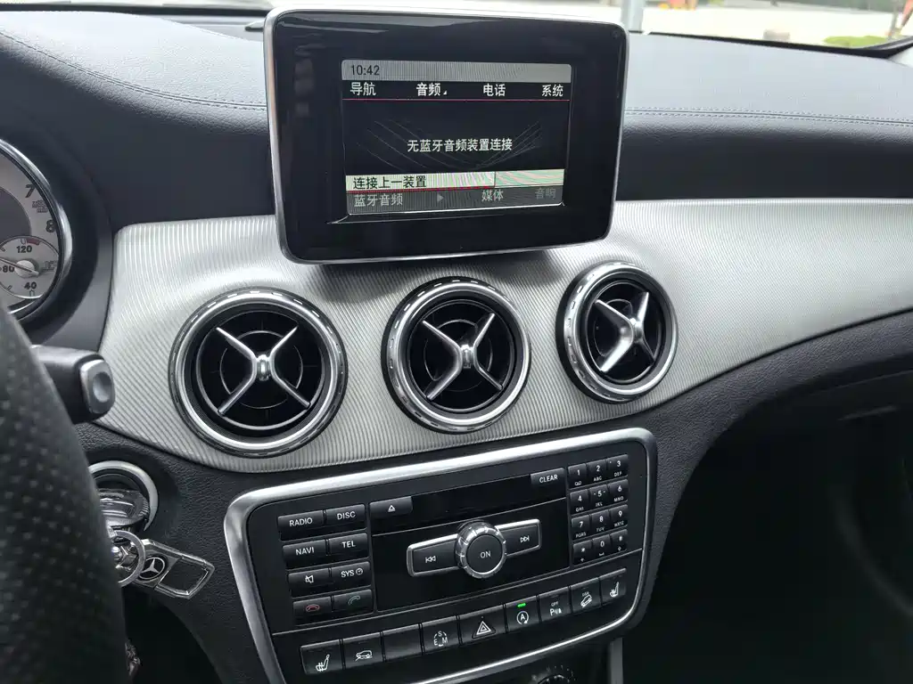 Mercedes-Benz GLA 2015 GLA 220 4MATIC Fashion Model купить на сайте DeffCars