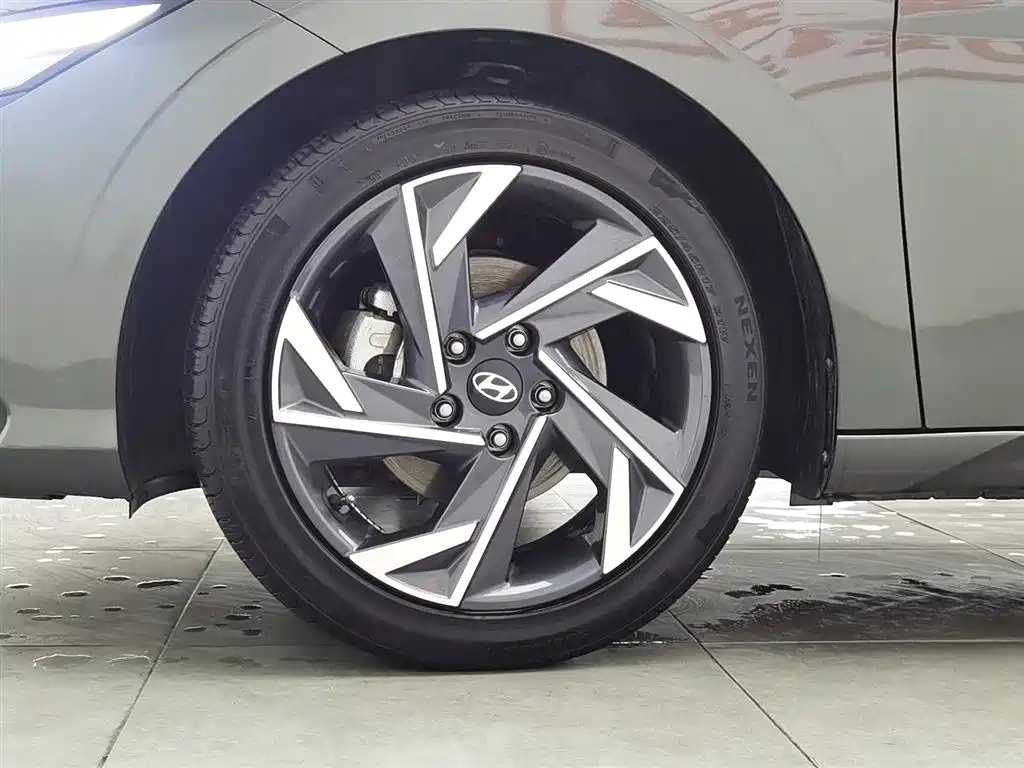 Elantra 2023 1.5L CVT LUX Premium Edition купить на сайте DeffCars