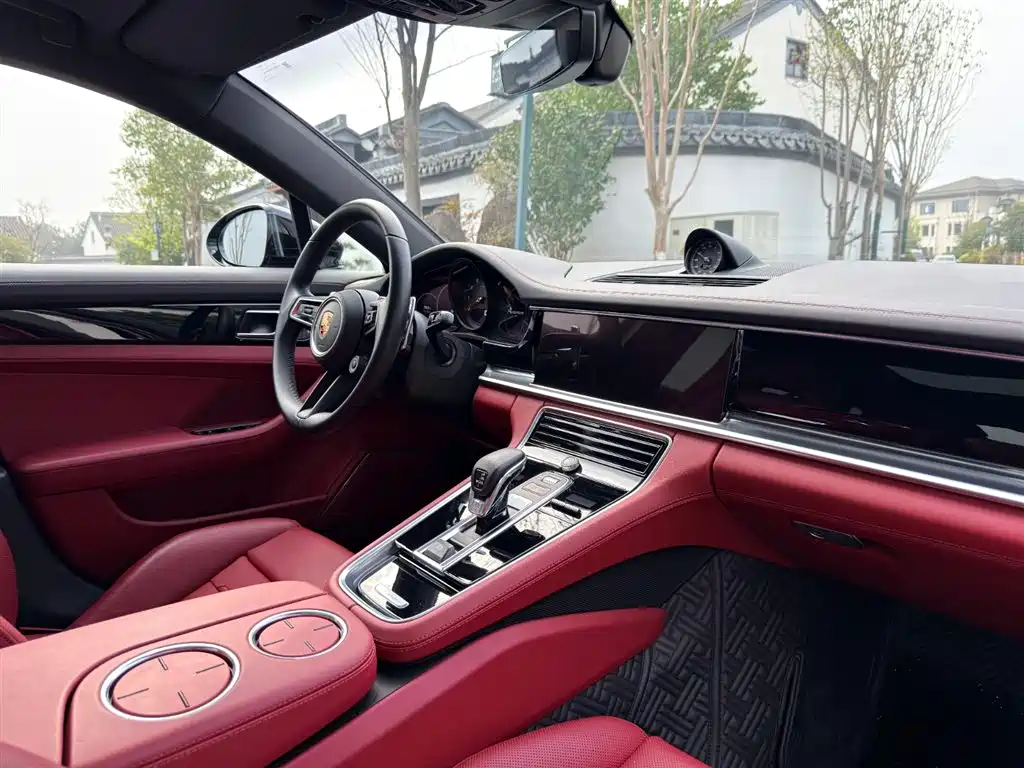 Panamera 2023 Panamera 2.9T Platinum Edition купить на сайте DeffCars