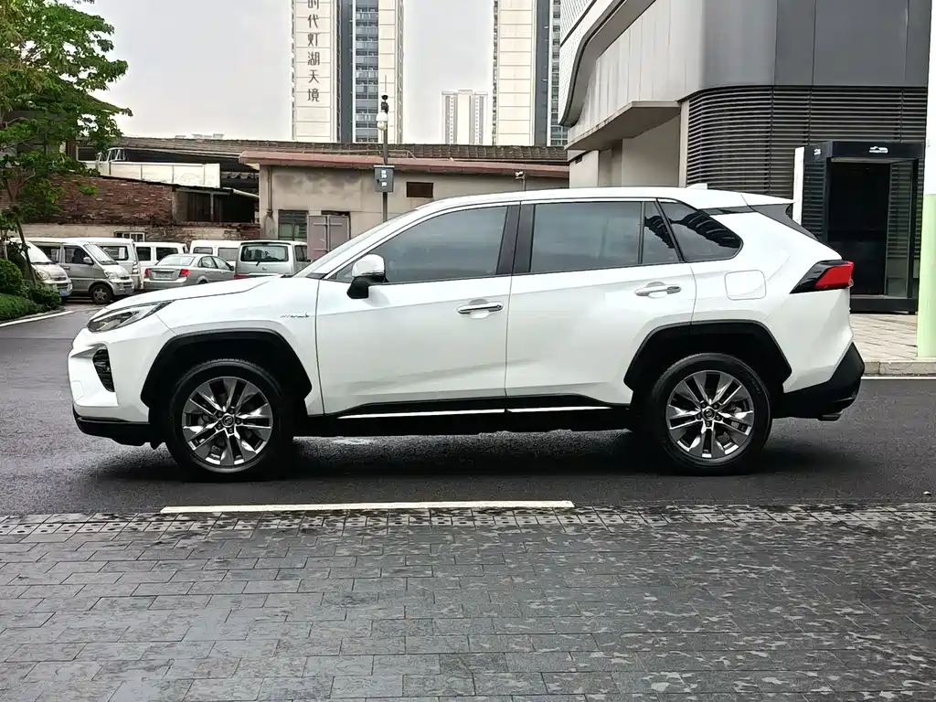Wilanda 2022 Dual Engine 2.5L E-CVT Two-wheel Drive Premium Edition купить на сайте DeffCars