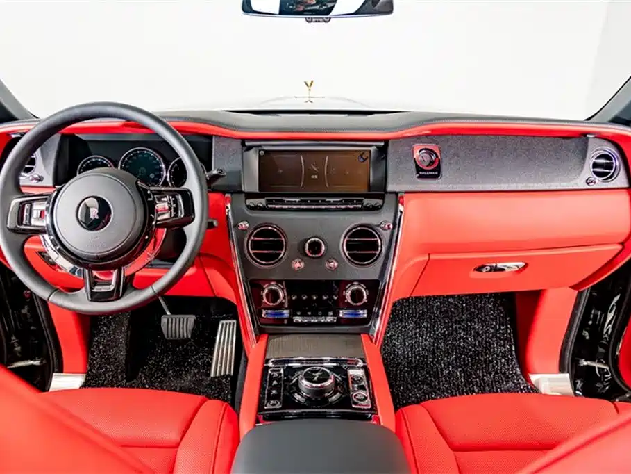 Cullinan 2024 four-seat version купить на сайте DeffCars