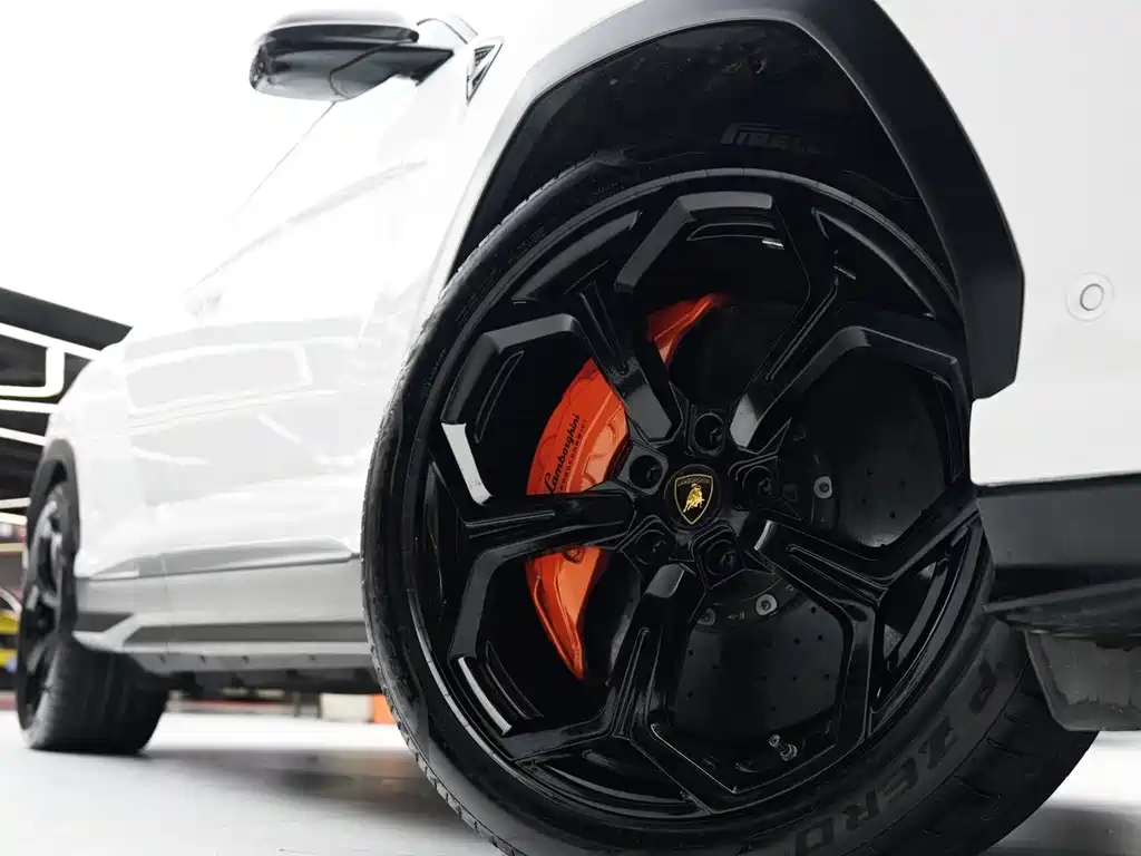 Urus 2018 4.0T V8 купить на сайте DeffCars