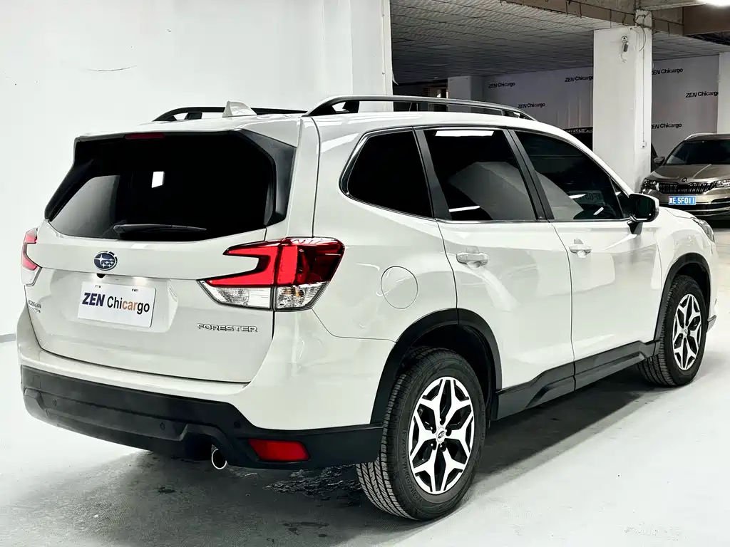 Forester 2022 2.0i AWD Deluxe Edition EyeSight купить на сайте DeffCars
