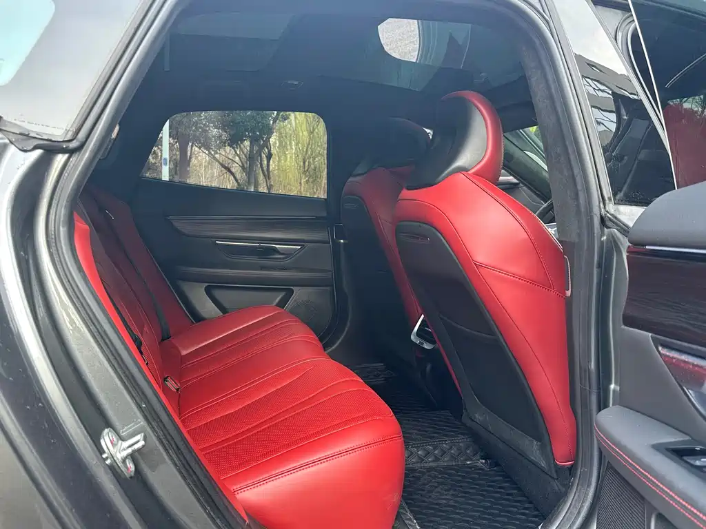 Xpeng P7 2021 562E Pengyi Performance Edition купить на сайте DeffCars