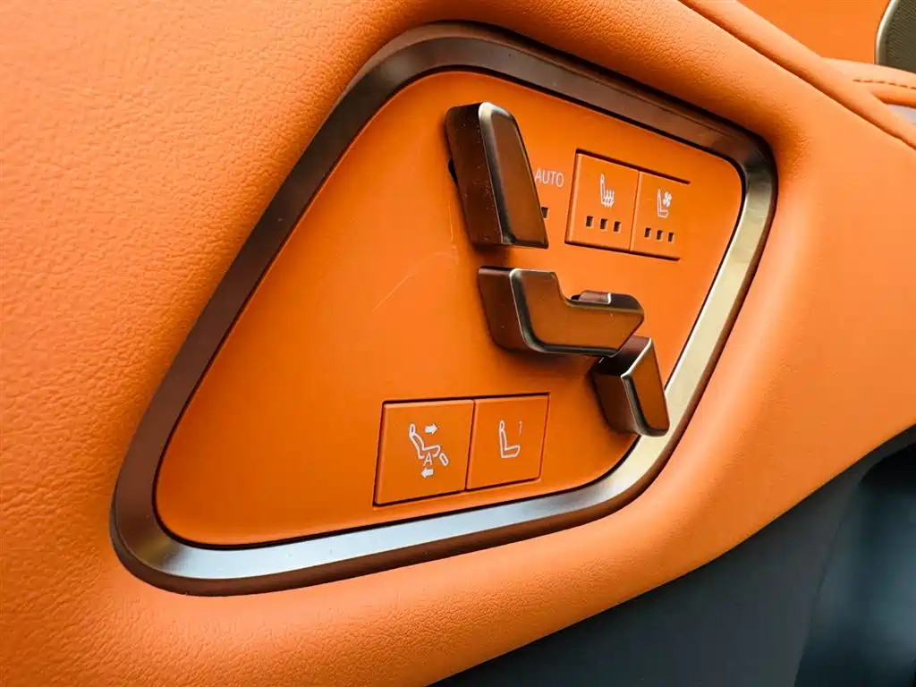 Shiji 2024 3.5L PHEV Basic Edition купить на сайте DeffCars