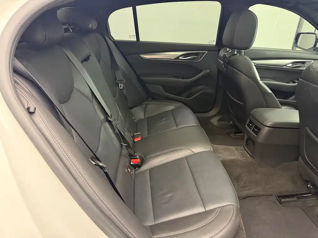 Cadillac CT5 2023 28T luxury model (standard version) купить на сайте DeffCars