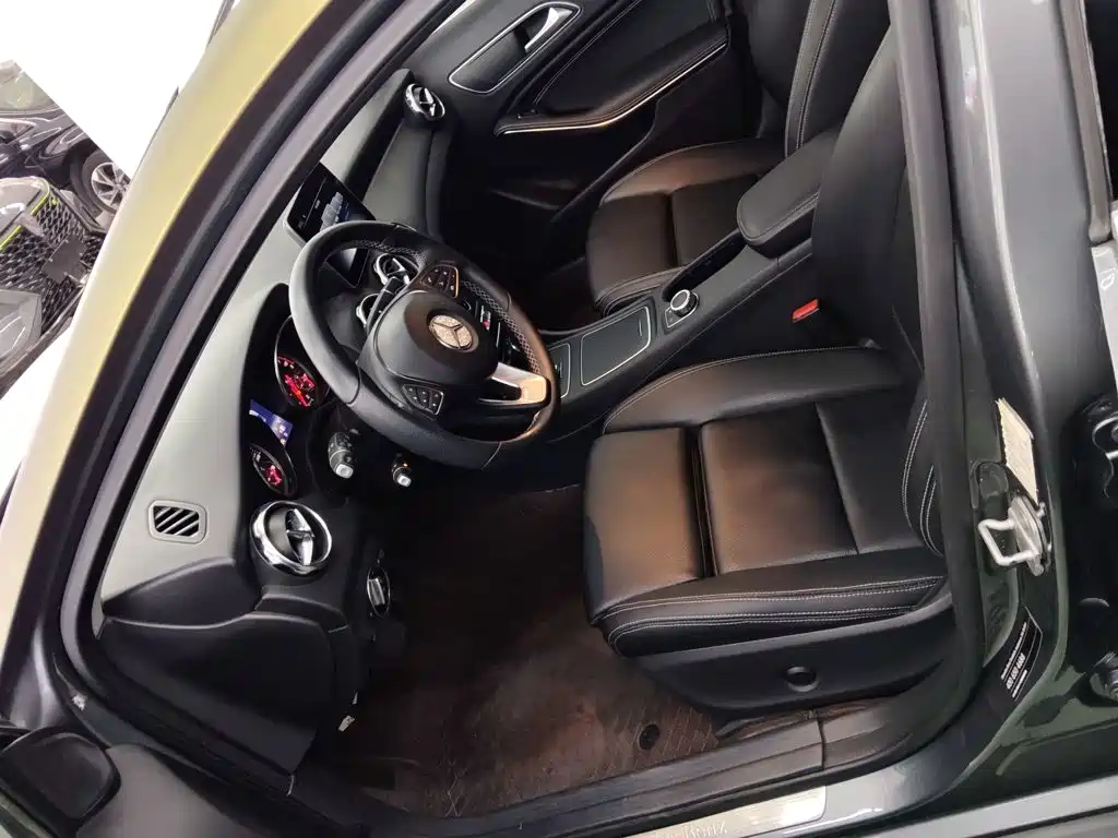 Mercedes GLA 2017 200 Dynamic купить на сайте DeffCars