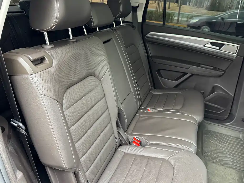 Touron 2020 facelift 380TSI four-wheel drive luxury version купить на сайте DeffCars