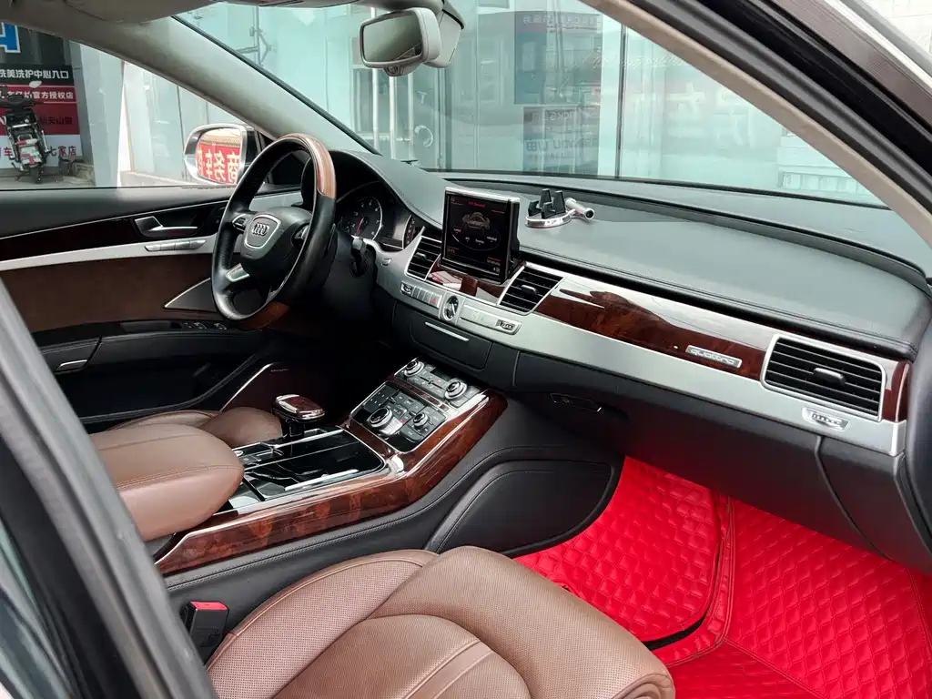 Audi A8 2011 A8L W12 6.3 FSI quattro купить на сайте DeffCars