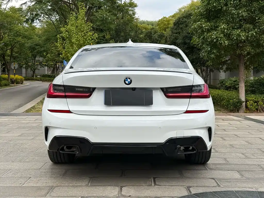 BMW 3 Series 2022 325i M Sports Night Package купить на сайте DeffCars