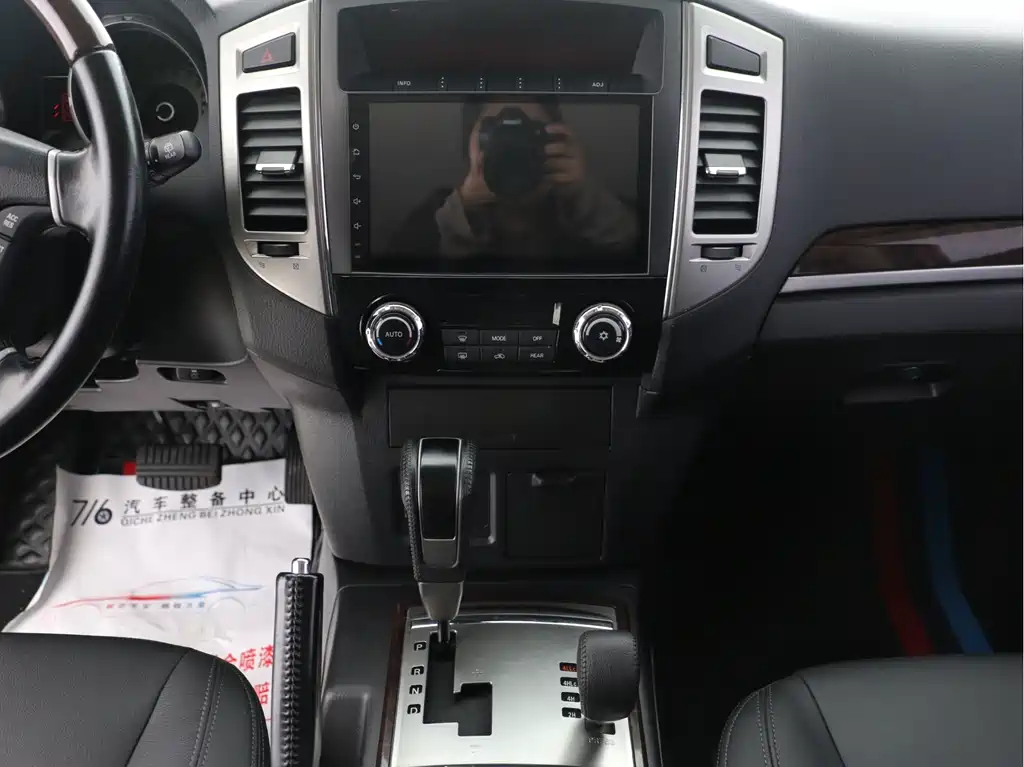 Pajero imported 2020 3.0L automatic luxury off-road version купить на сайте DeffCars