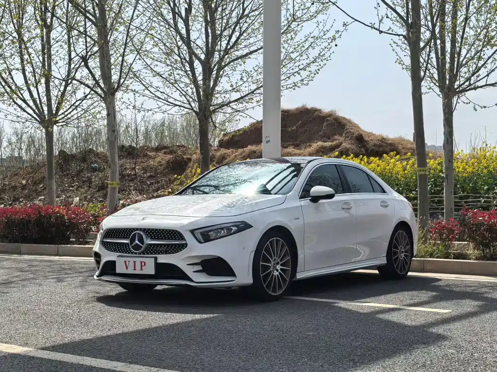 Mercedes-Benz A-Class 2019 A 200 L sports sedan first special edition купить на сайте DeffCars