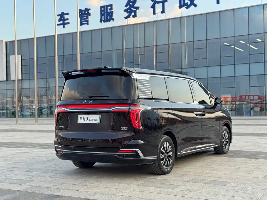 Hongqi HQ9 PHEV 2024 2.0T four-wheel drive business version купить на сайте DeffCars