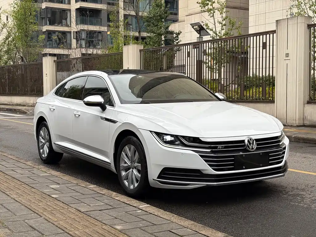 FAW-Volkswagen CC 2019 330TSI Huayan Edition National VI купить на сайте DeffCars
