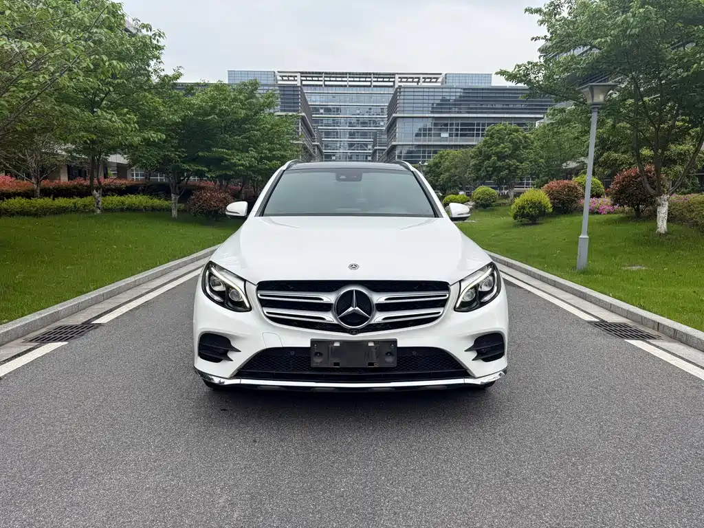 Mercedes-Benz GLC 2018 GLC 300 4MATIC Dynamic купить на сайте DeffCars