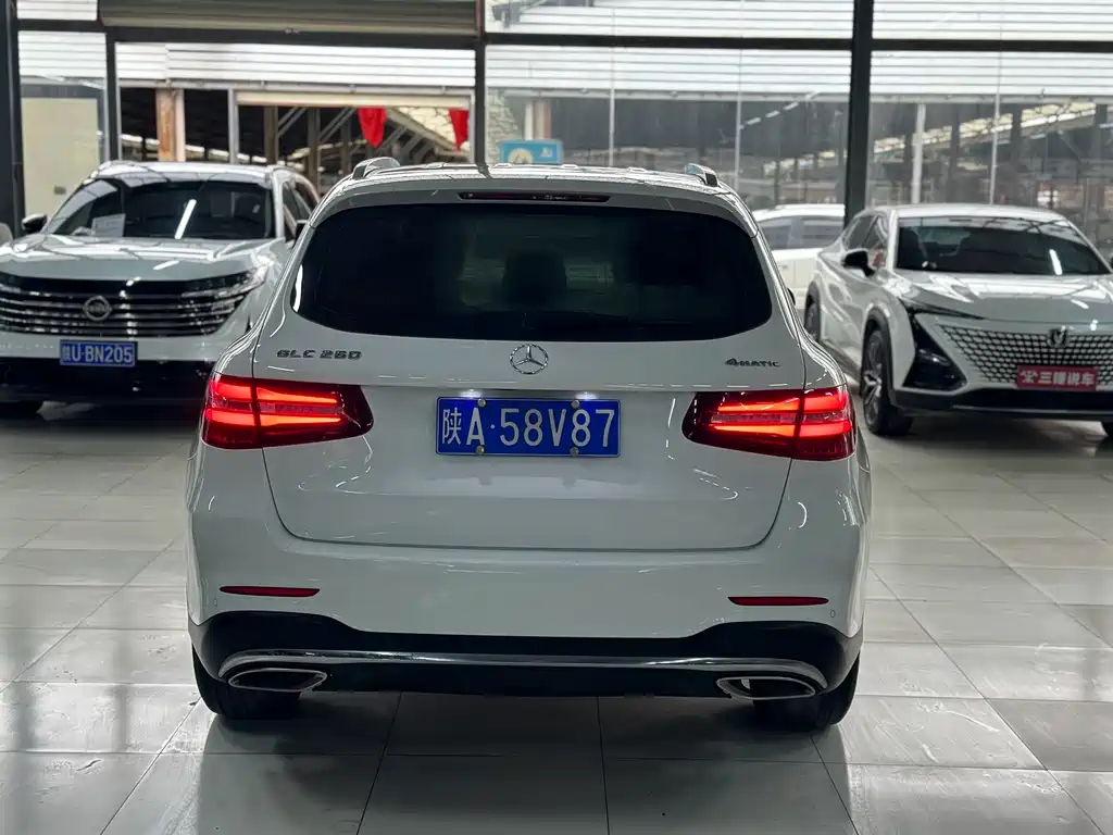 Mercedes-Benz GLC 2017 GLC 260 4MATIC luxury model купить на сайте DeffCars