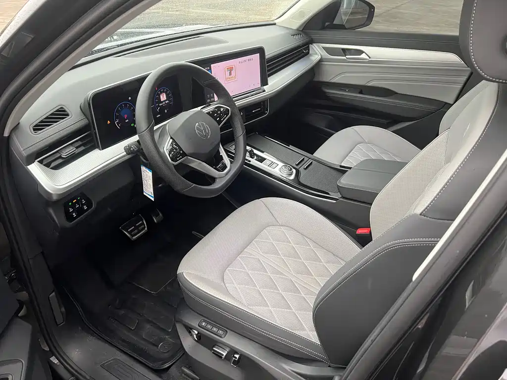 Lanxun 2024 380TSI four-wheel drive R-Line cruising model купить на сайте DeffCars