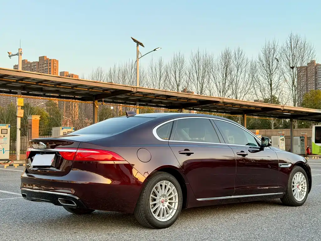 Jaguar XFL 2019 XFL 2.0T 200PS 2WD Fenghua Edition купить на сайте DeffCars