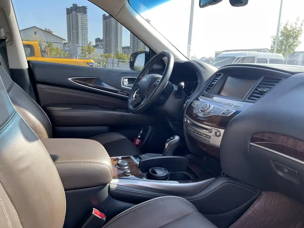 Infiniti QX60 Imported 2016 2.5 S/C Hybrid Two-wheel drive Excellent Edition National V купить на сайте DeffCars