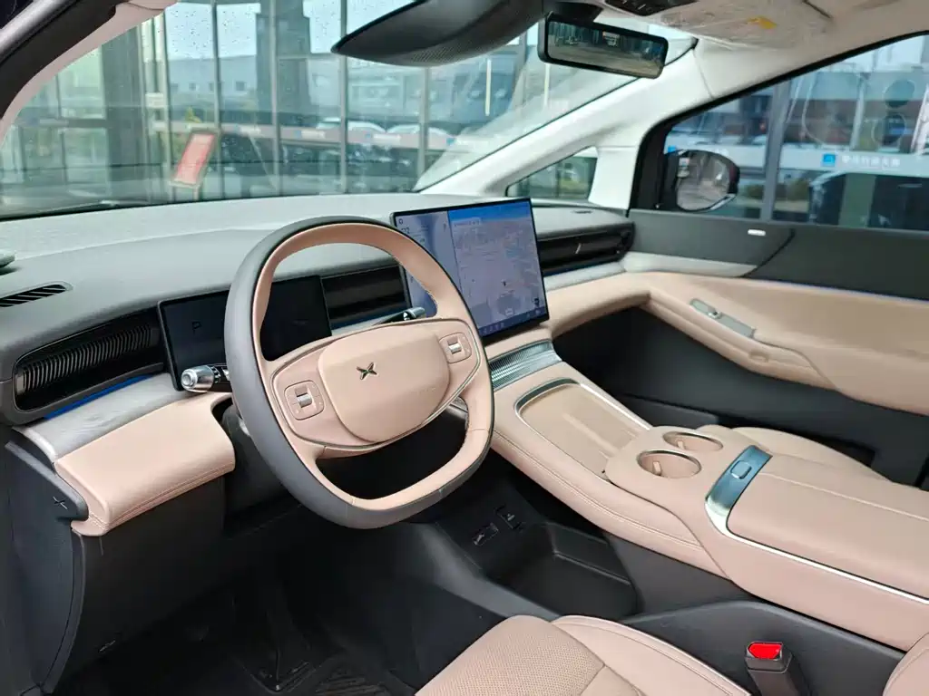 Xpeng X9 2024 640 four-wheel drive high performance Max купить на сайте DeffCars