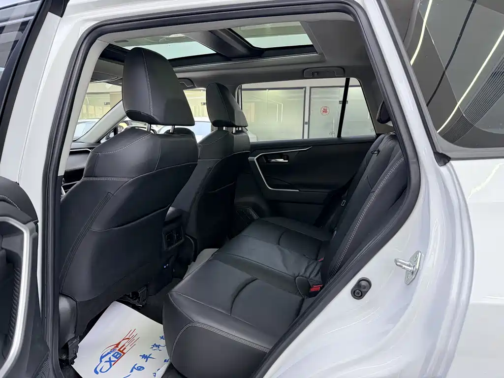 RAV4 Rongfang 2022 2.0L CVT two-wheel drive premium version купить на сайте DeffCars
