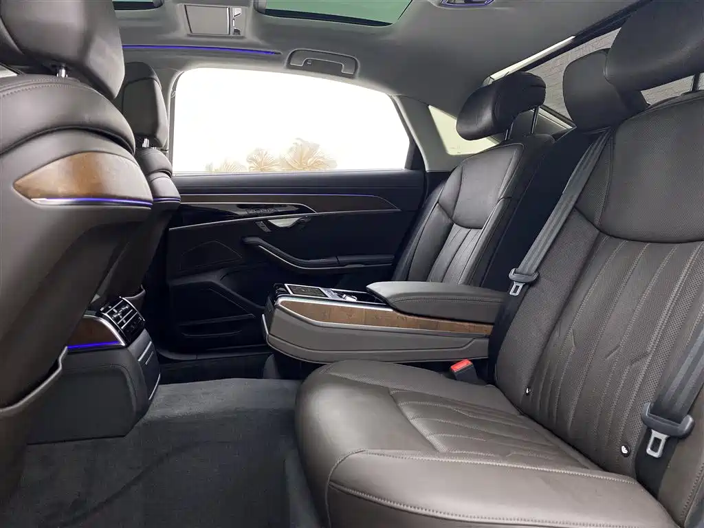 Audi A8 2019 facelift Plus A8L 55 TFSI quattro luxury model купить на сайте DeffCars