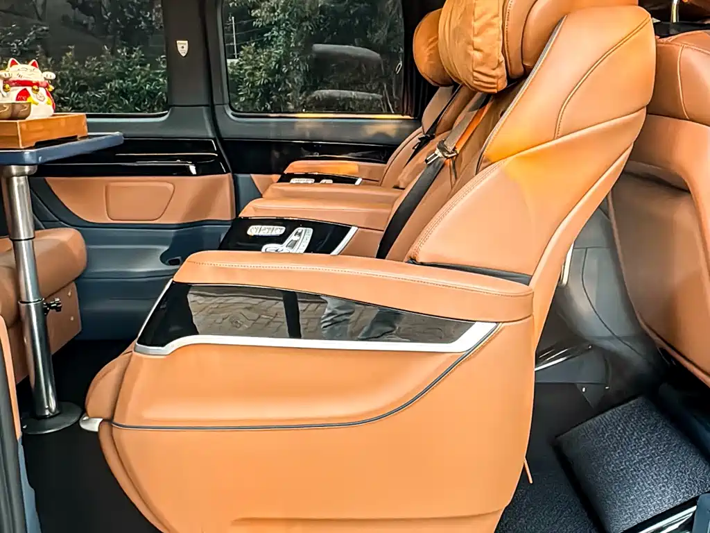 Vito 2023 2.0T Business Edition 7 seats купить на сайте DeffCars