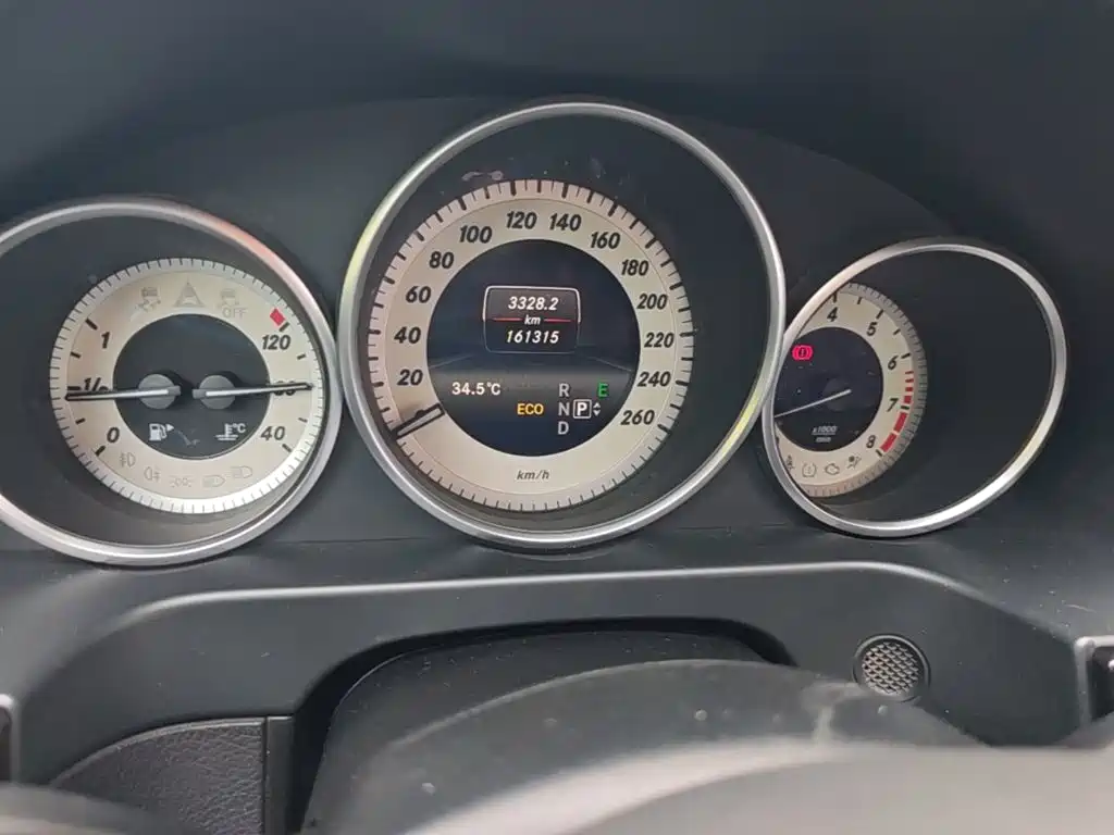 Mercedes E-Class 2015 E 260 L Sports купить на сайте DeffCars