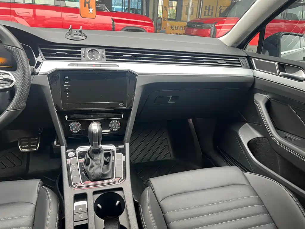 Magotan 2025 model 280TSI DSG comfort model купить на сайте DeffCars