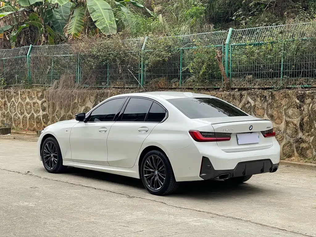 BMW 3 Series 2024 325i M Sports Night Package купить на сайте DeffCars