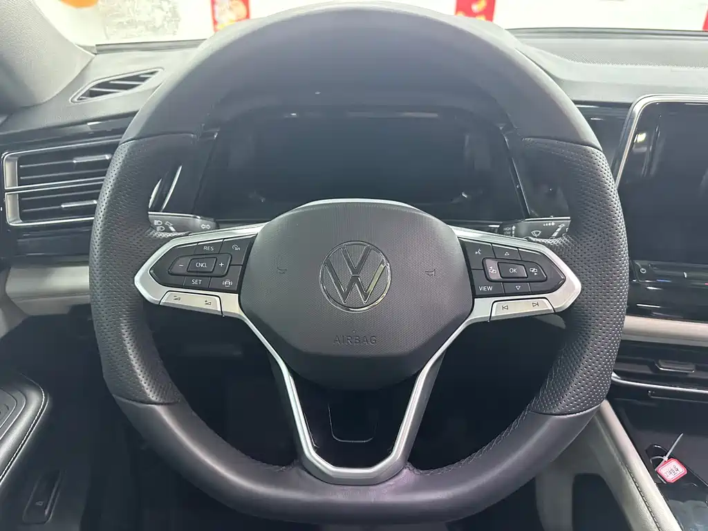 Touron 2021 380TSI four-wheel drive luxury version купить на сайте DeffCars