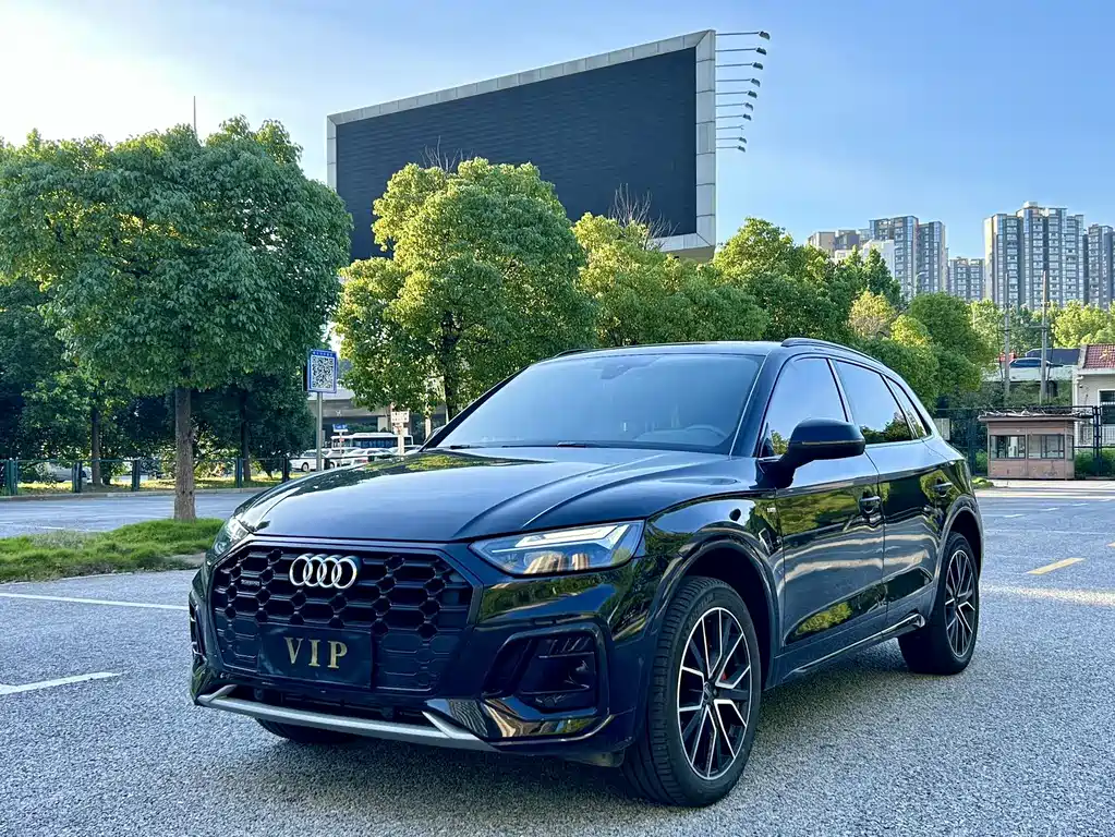 Audi Q5L 2024 45 TFSI luxury and dynamic model купить на сайте DeffCars