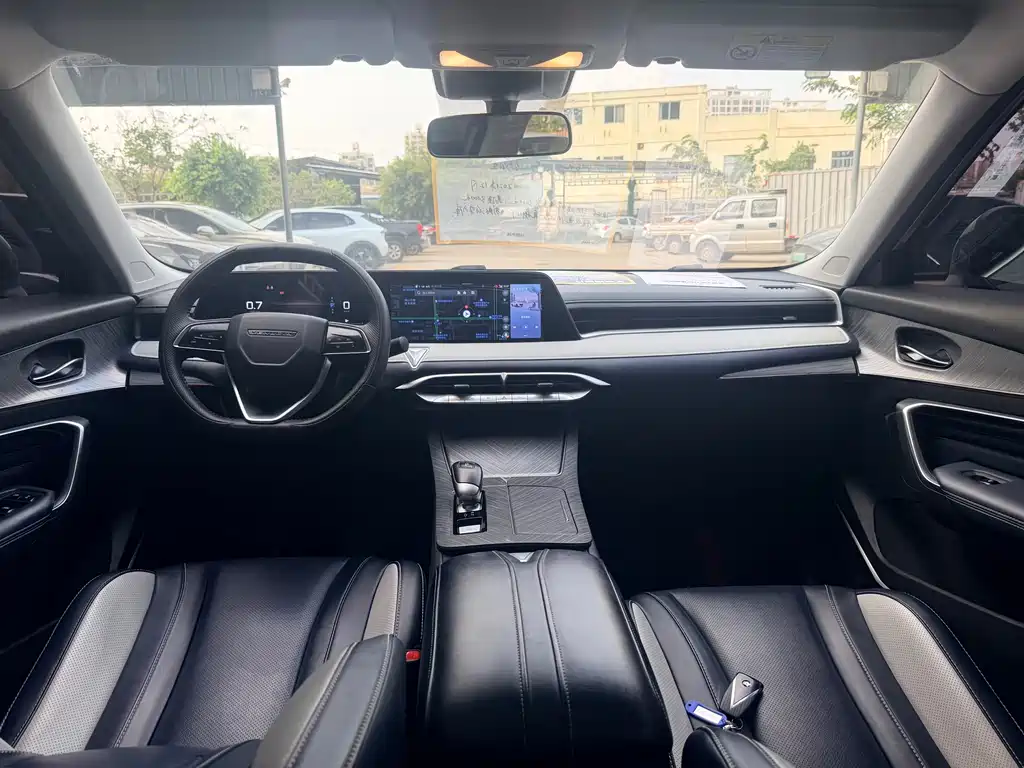 Venucia V 2021 260T King Edition купить на сайте DeffCars