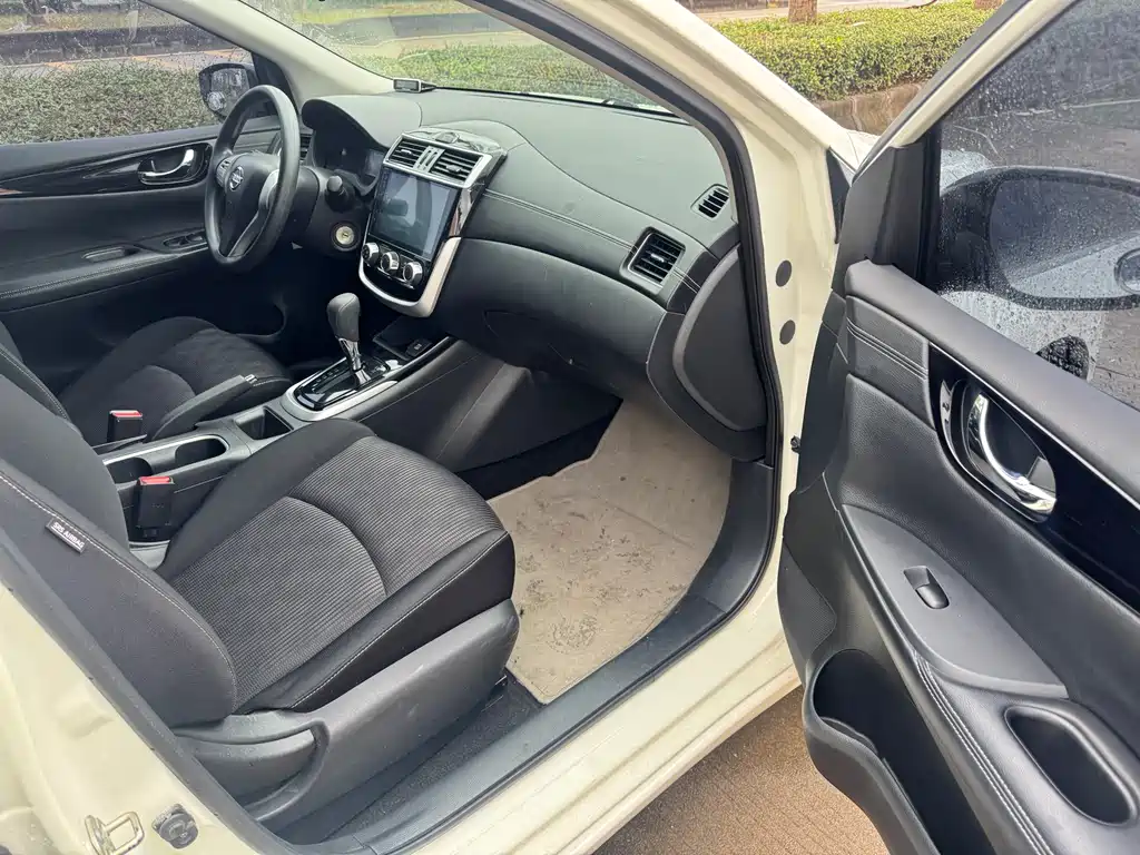 Tiida 2016 1.6L CVT cool version купить на сайте DeffCars